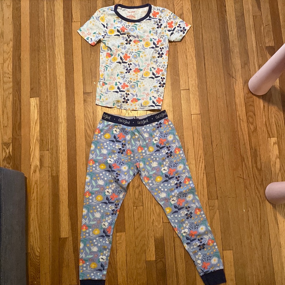 Cat and Jack pajama flower print Pyjamas